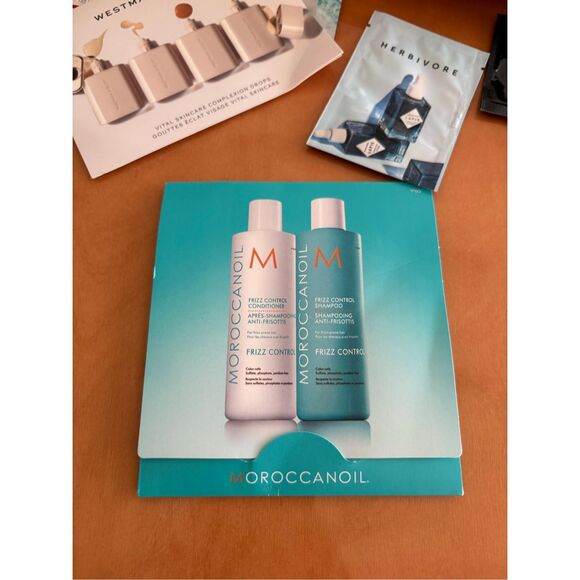 Lot of Beauty Samples, NWT - Picture 14 of 15